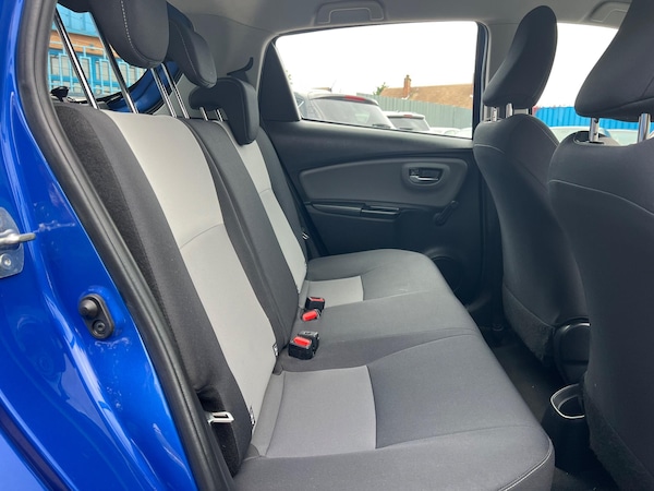 Used Toyota Yaris 2017 for sale - 76283223: Photo 12