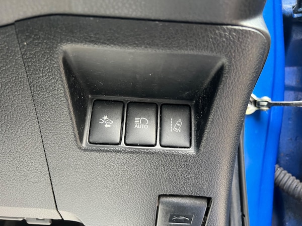 Used Toyota Yaris 2017 for sale - 76283223: Photo 32