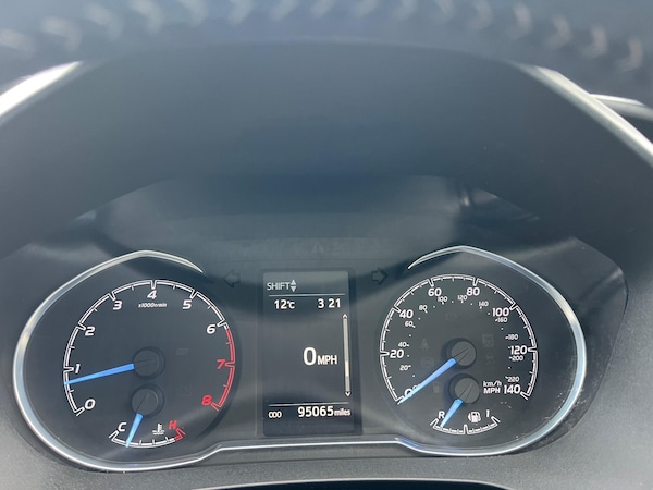 Used Toyota Yaris 2017 for sale - 76283223: Photo 33
