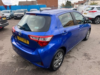 Used Toyota Yaris 2017 for sale - 76283223: Photo 3