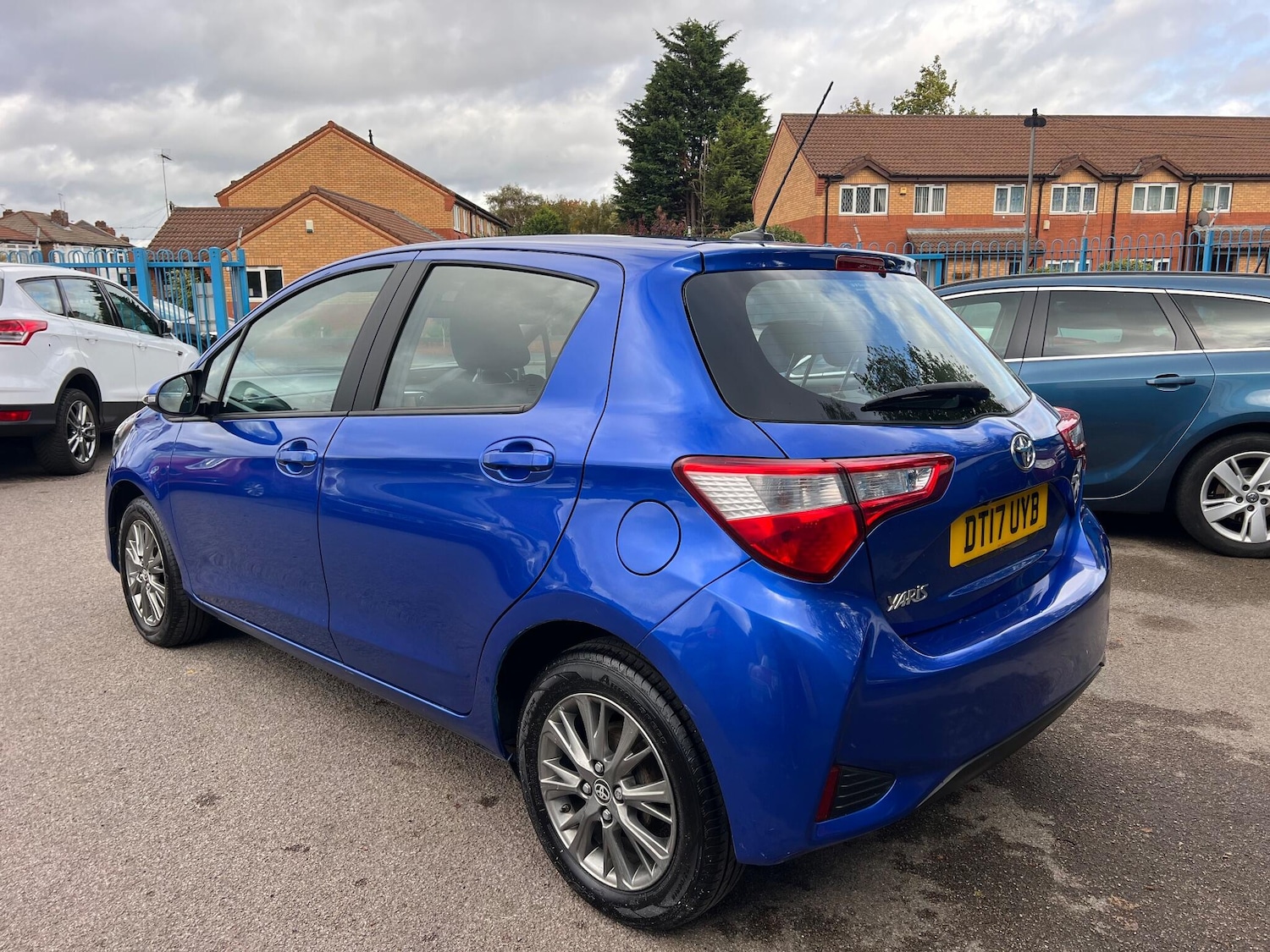 Used Toyota Yaris 2017 for sale - 76283223: Photo 6