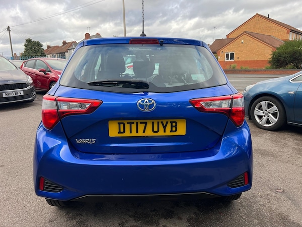 Used Toyota Yaris 2017 for sale - 76283223: Photo 8