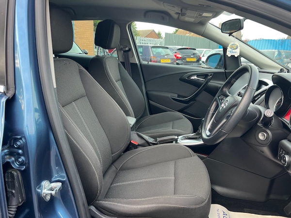 Used Vauxhall Astra 2015 for sale - 76282732: Photo 10