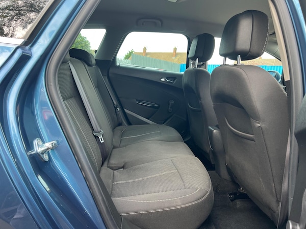 Used Vauxhall Astra 2015 for sale - 76282732: Photo 11