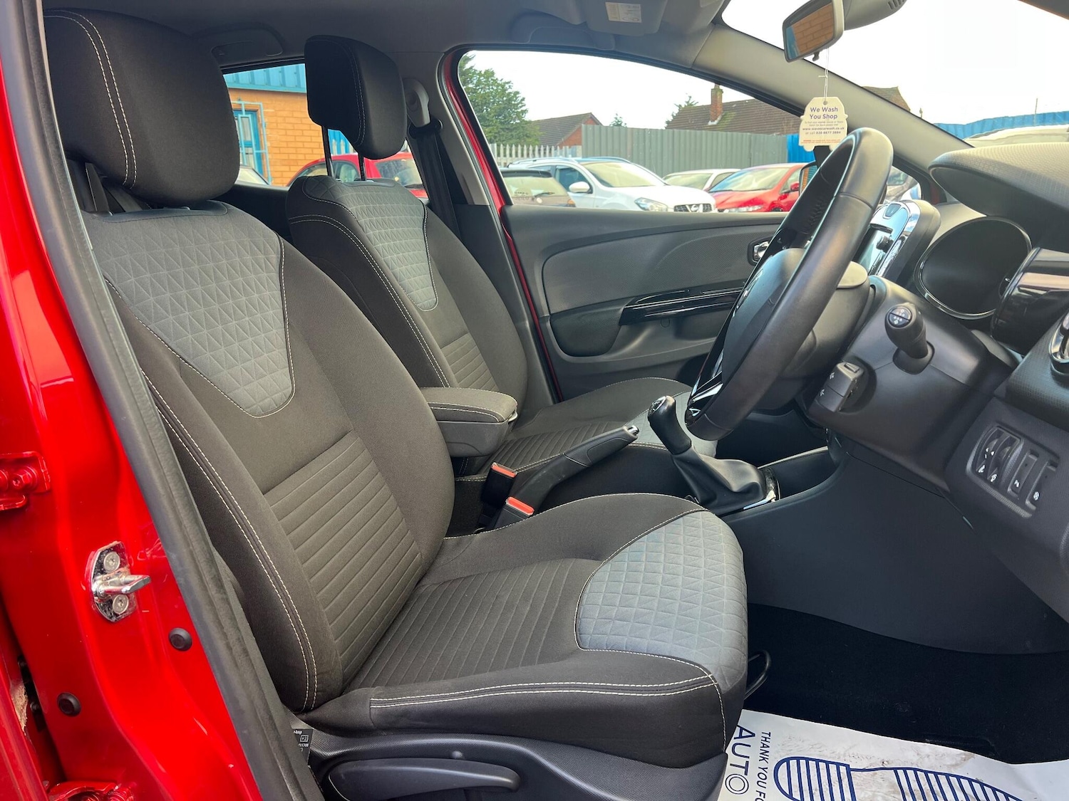 Used Renault Clio 2014 for sale - 76926748: Photo 10