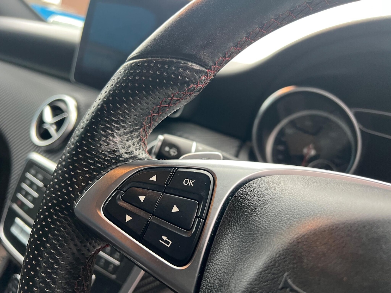 Used Mercedes-Benz A-Class 2017 for sale - 76561872: Photo 26