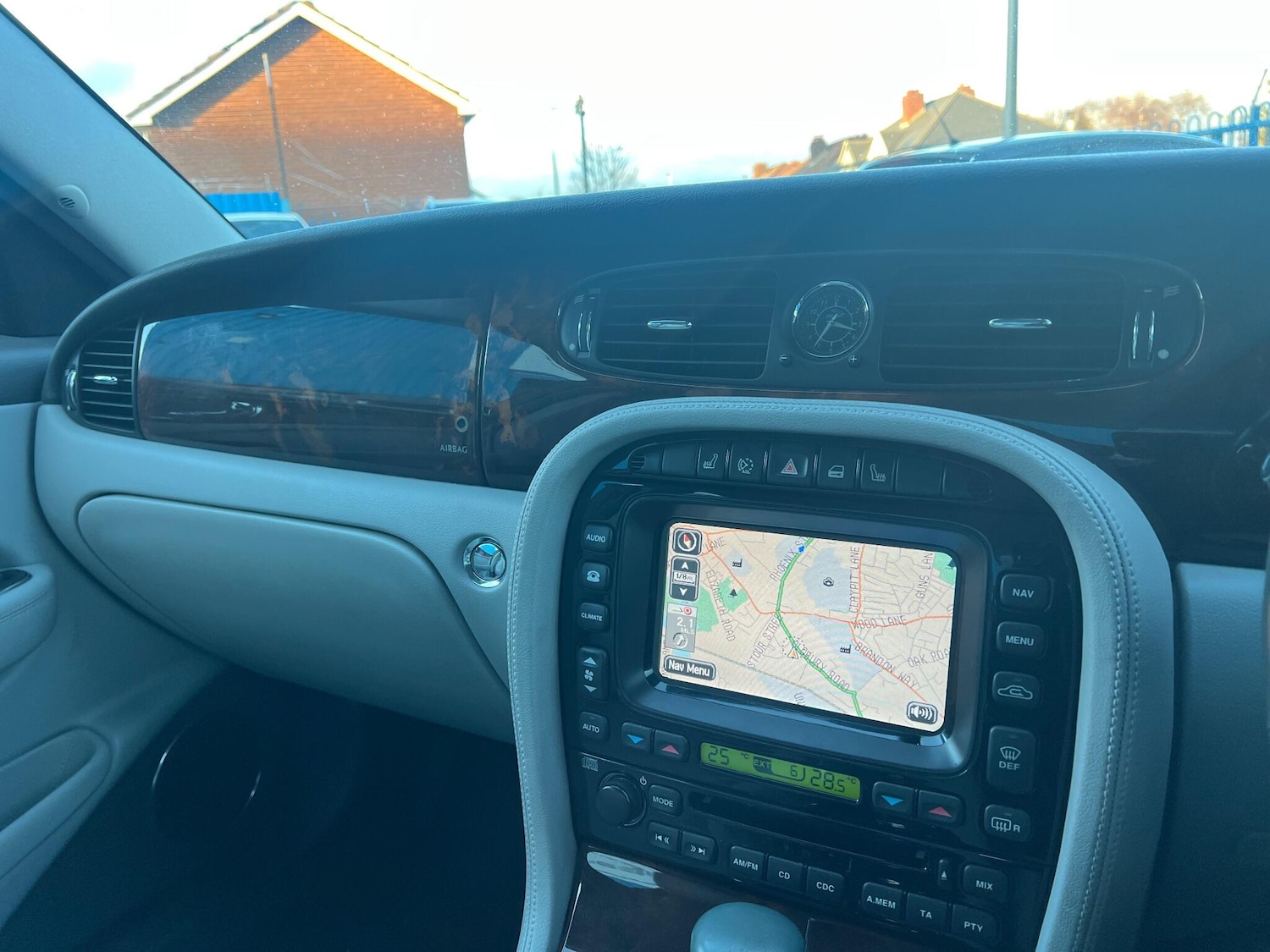 Used Jaguar XJ 2006 for sale - 77143139: Photo 18