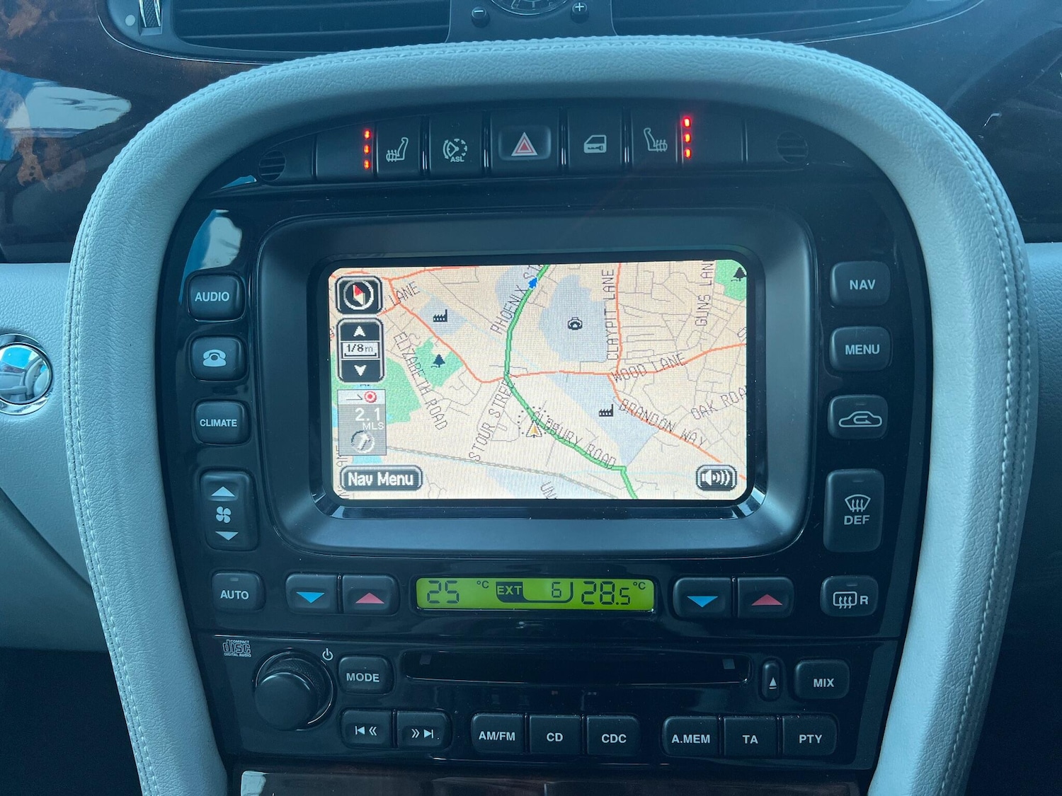 Used Jaguar XJ 2006 for sale - 77143139: Photo 19