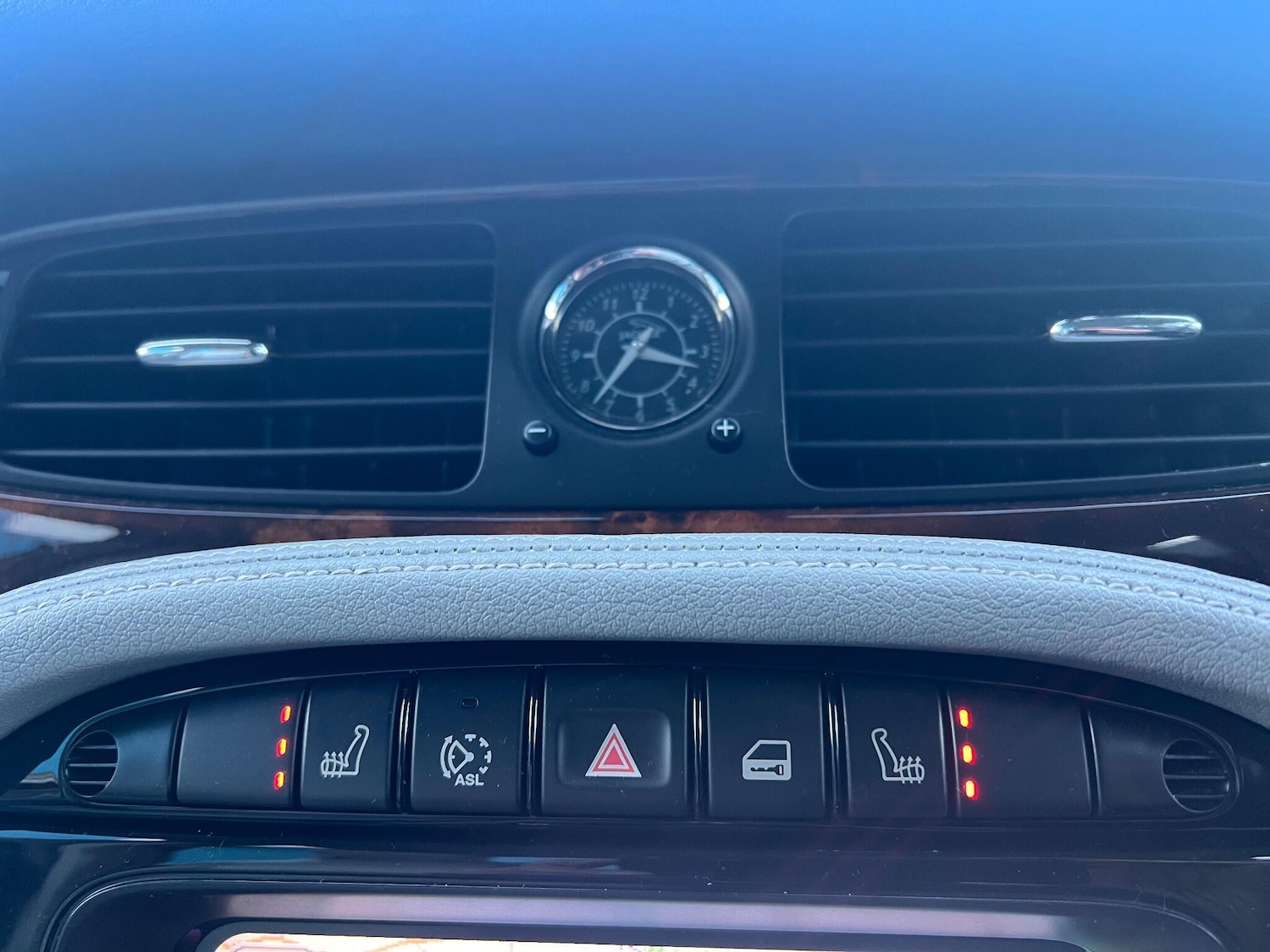 Used Jaguar XJ 2006 for sale - 77143139: Photo 22