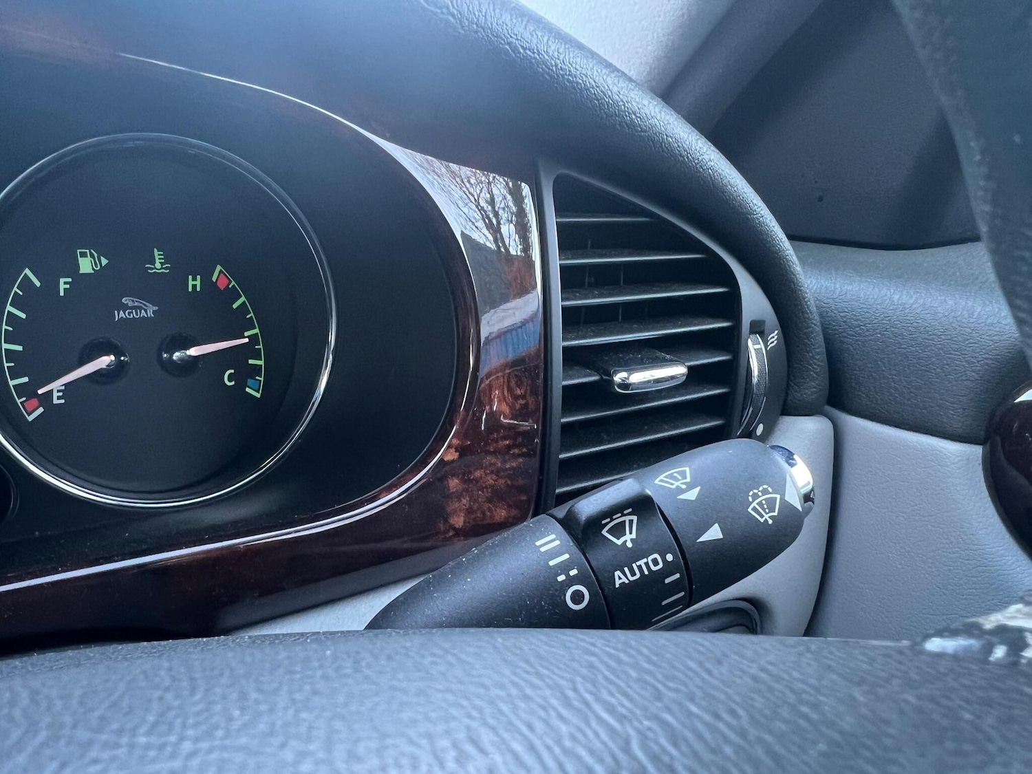 Used Jaguar XJ 2006 for sale - 77143139: Photo 26