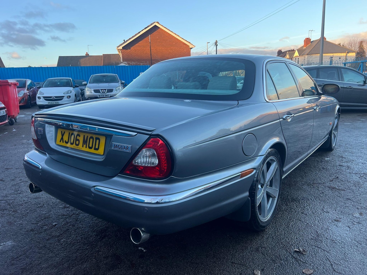 Used Jaguar XJ 2006 for sale - 77143139: Photo 3