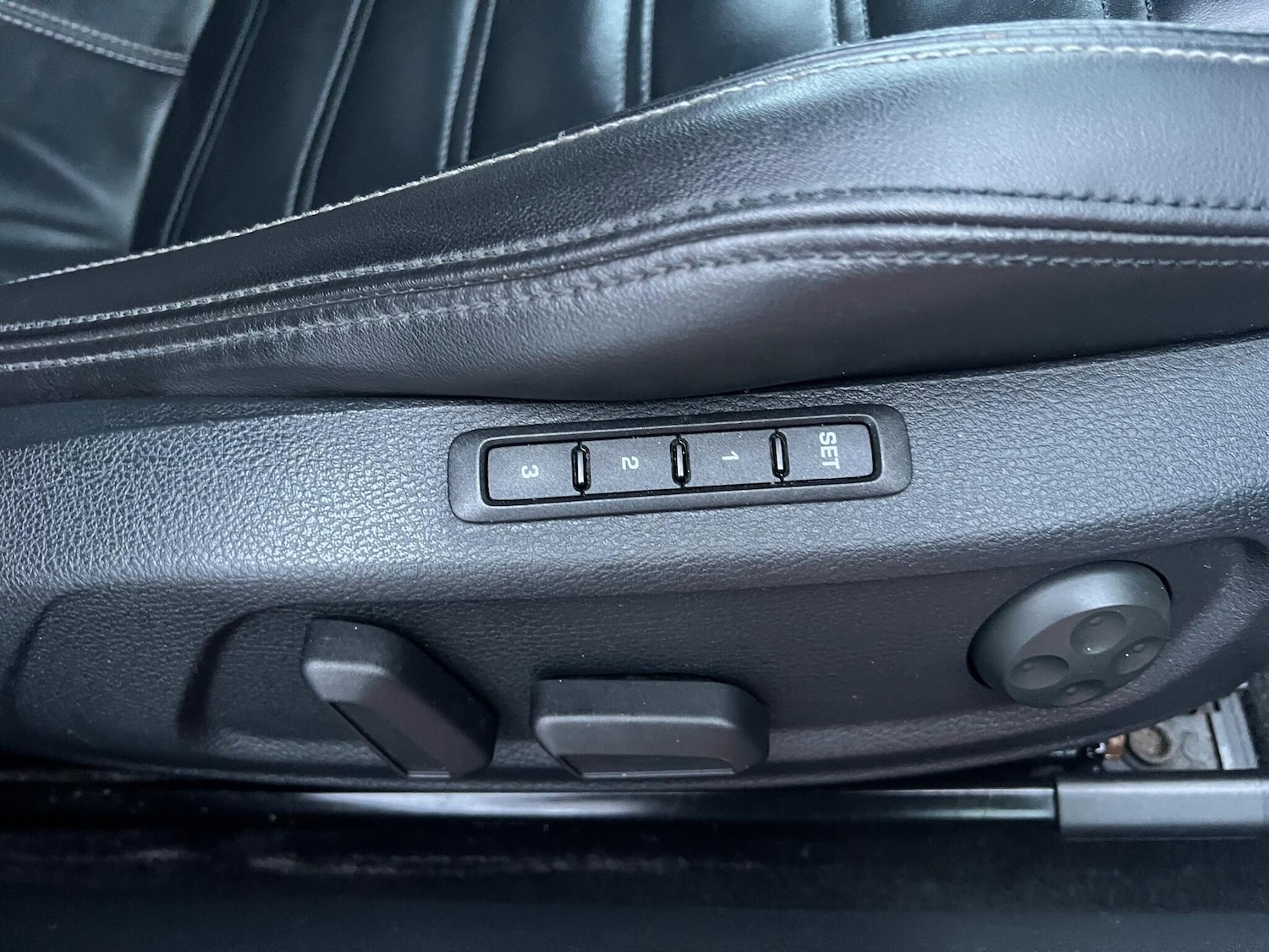 Used Volkswagen CC 2014 for sale - 77455668: Photo 19