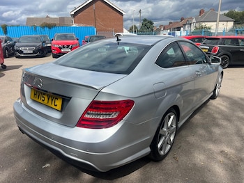 Used Mercedes-Benz C-Class 2015 for sale - 75589293: Photo