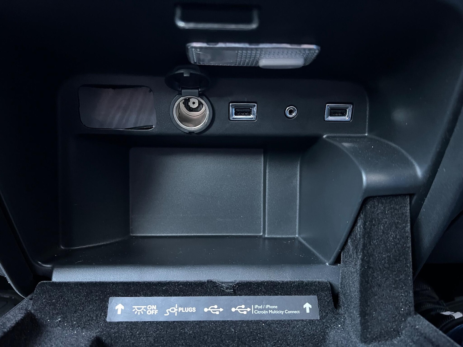 Used Citroen C4 Grand Picasso 2016 for sale - 76801679: Photo 28