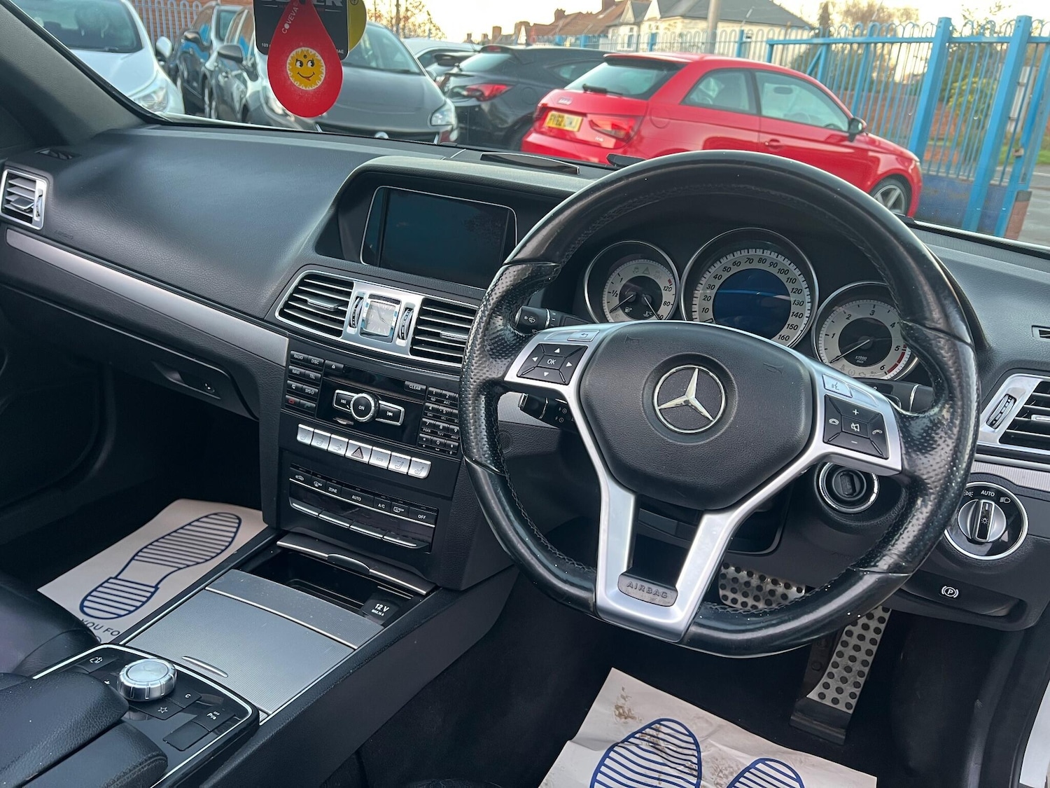 Used Mercedes-Benz E Class 2013 for sale - 76898677: Photo 14