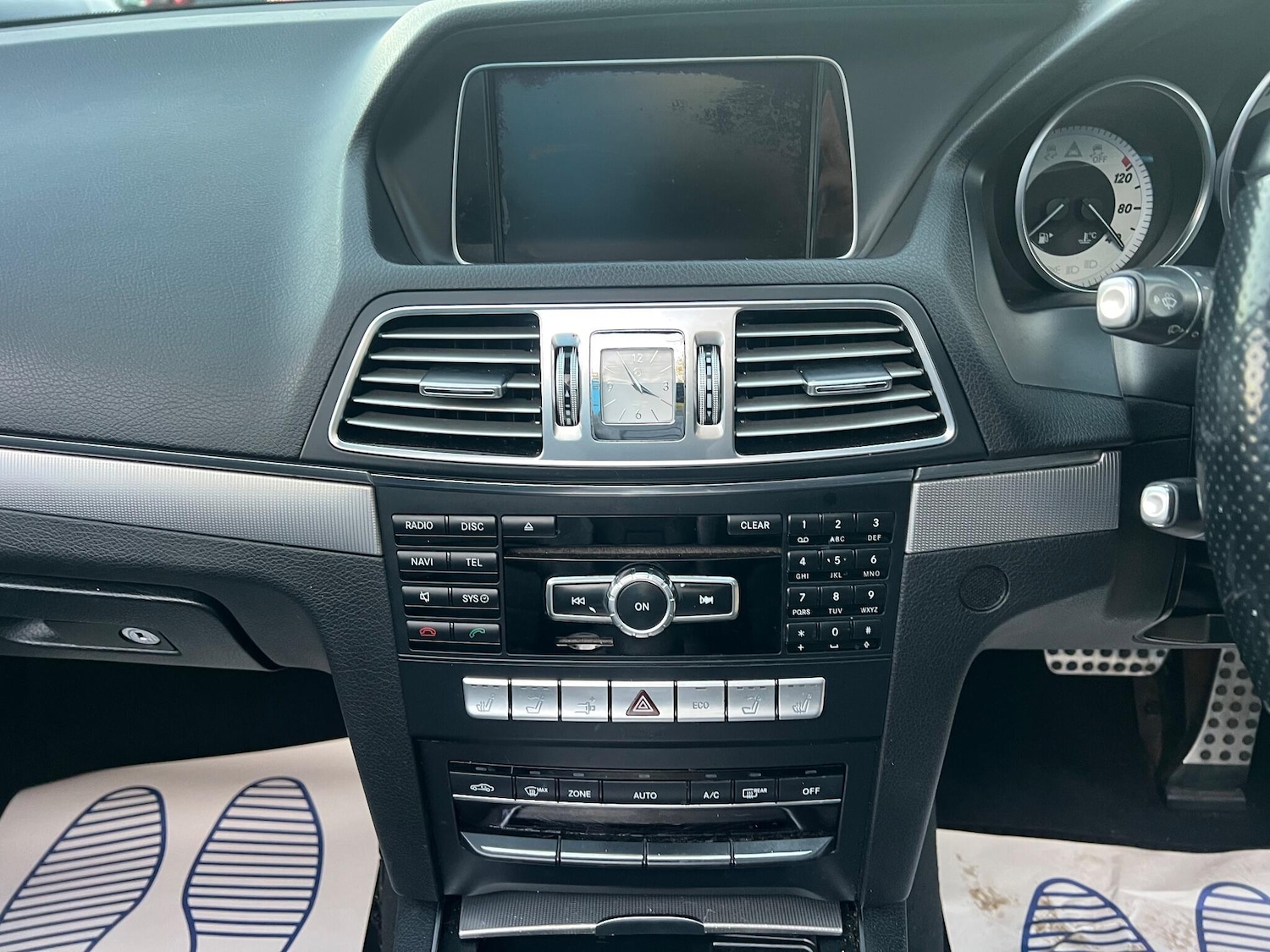 Used Mercedes-Benz E Class 2013 for sale - 76898677: Photo 16