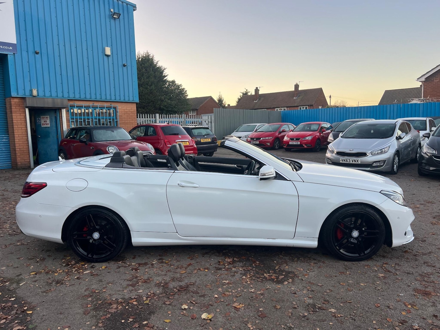 Used Mercedes-Benz E Class 2013 for sale - 76898677: Photo 2