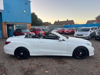 Used Mercedes-Benz E Class 2013 for sale - 76898677: Photo