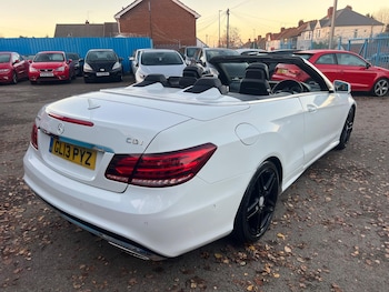 Used Mercedes-Benz E Class 2013 for sale - 76898677: Photo