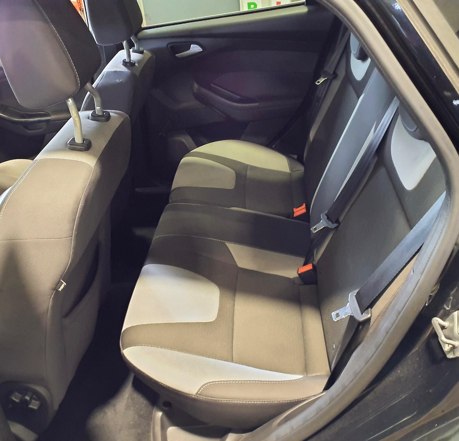 Used Ford Focus for sale - 76485309: Photo 3