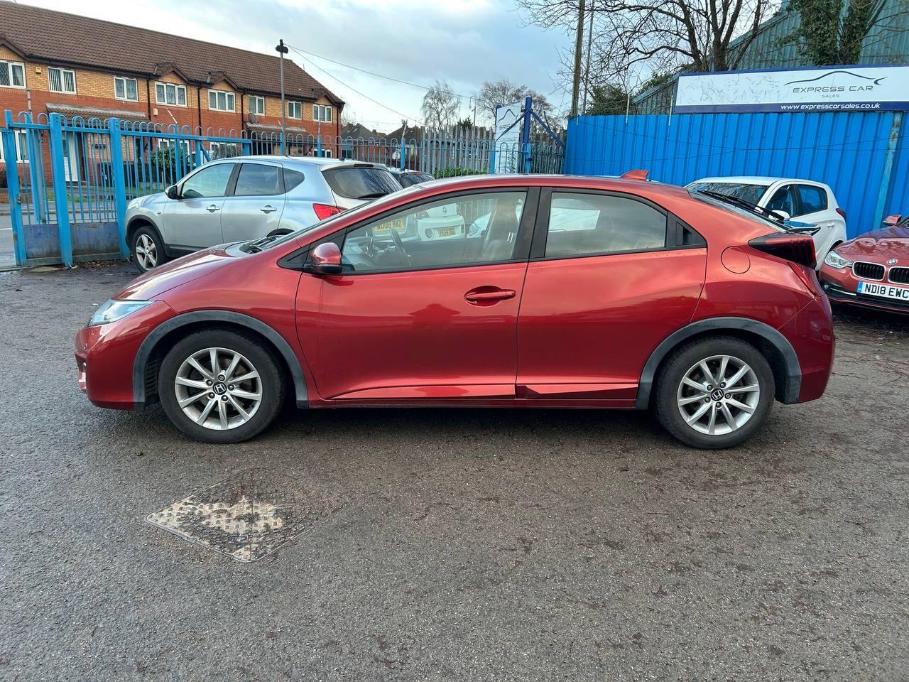 Used Honda Civic 2016 for sale - 77344811: Photo 2