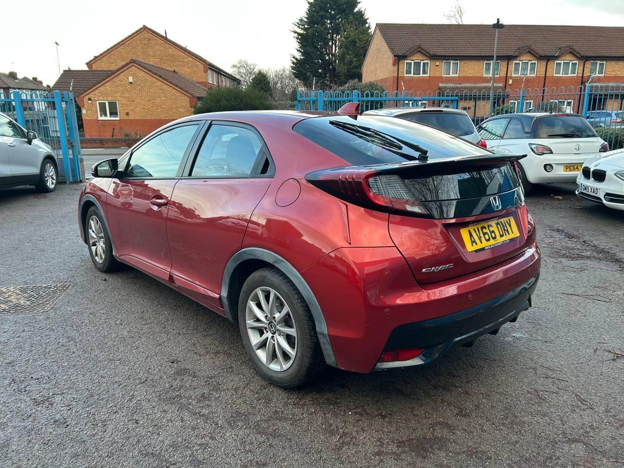 Used Honda Civic 2016 for sale - 77344811: Photo 3