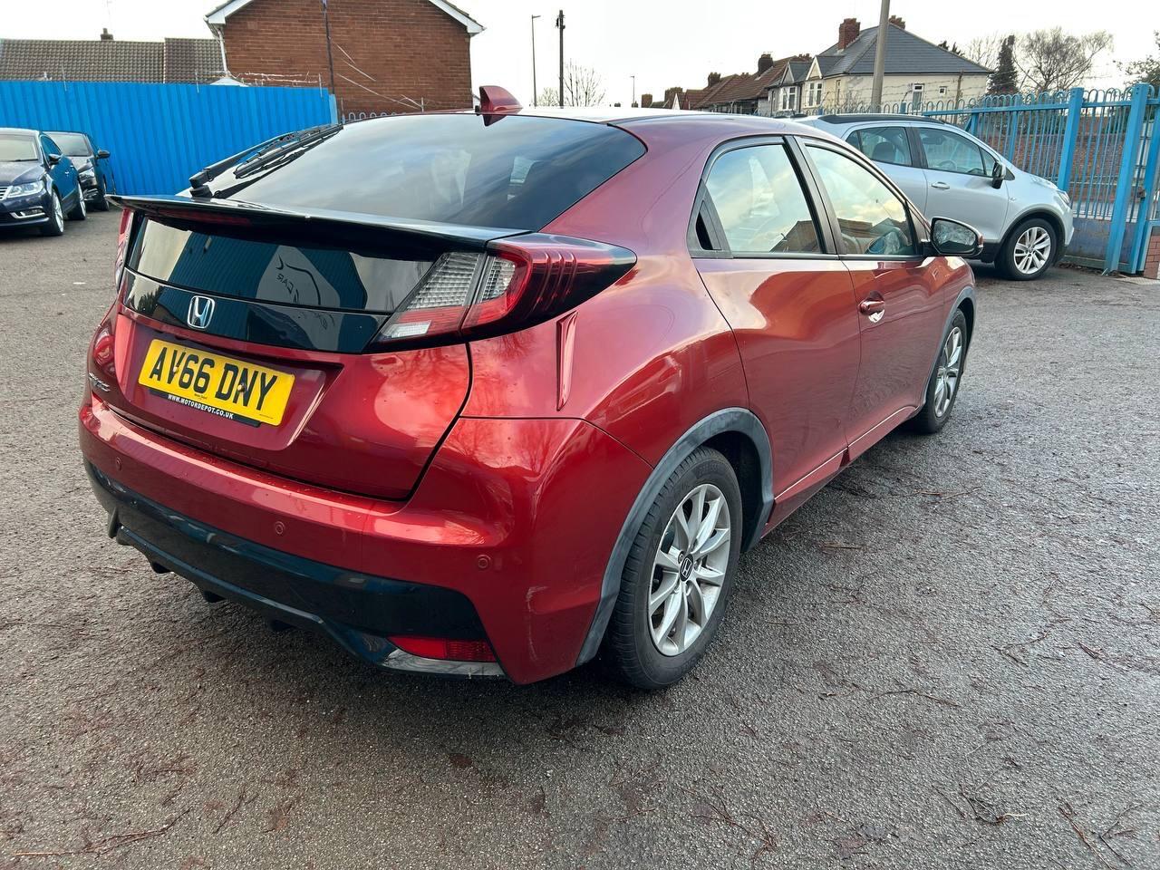 Used Honda Civic 2016 for sale - 77344811: Photo 6