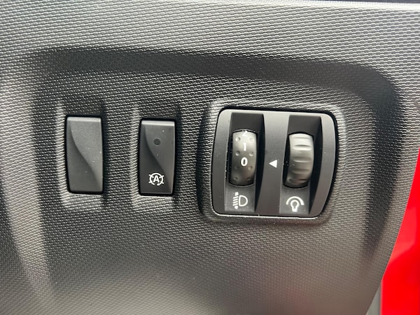 Used Renault Captur 2015 for sale - 75449324: Photo 36