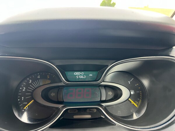 Used Renault Captur 2015 for sale - 75449324: Photo 39