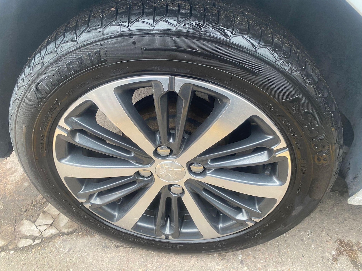 Used Peugeot 208 2016 for sale - 77626271: Photo 4