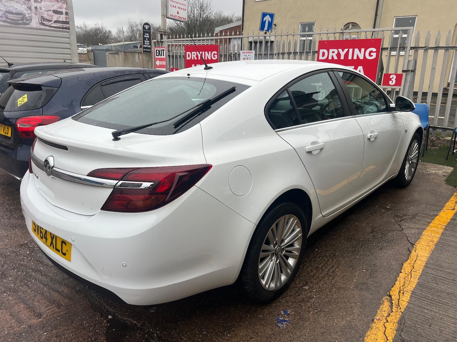 Used Vauxhall Insignia 2014 for sale - 77400428: Photo 3