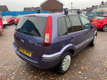 Used Ford Fusion 2006 for sale - 76608440: Photo