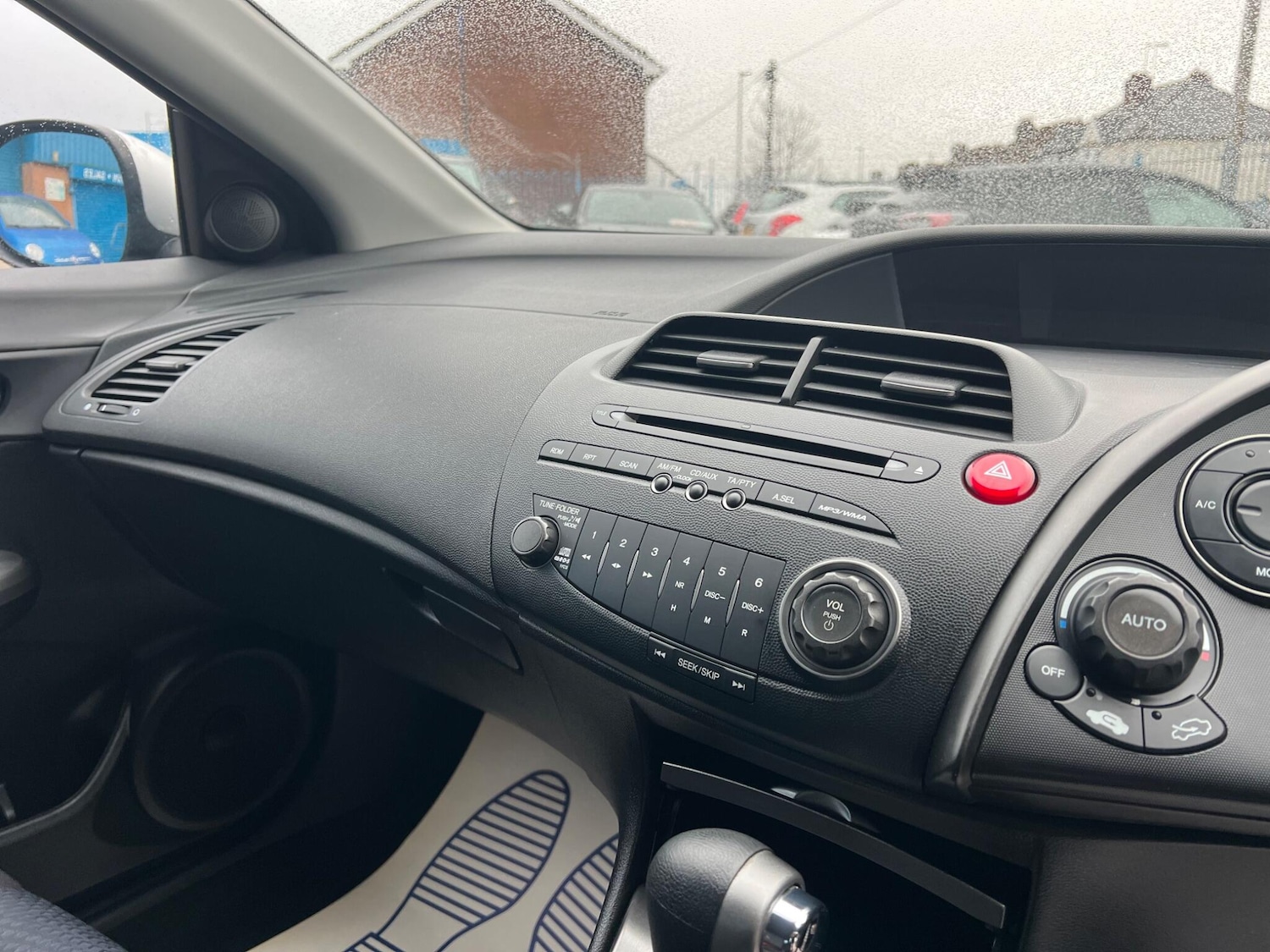 Used Honda Civic 2010 for sale - 77524190: Photo 14