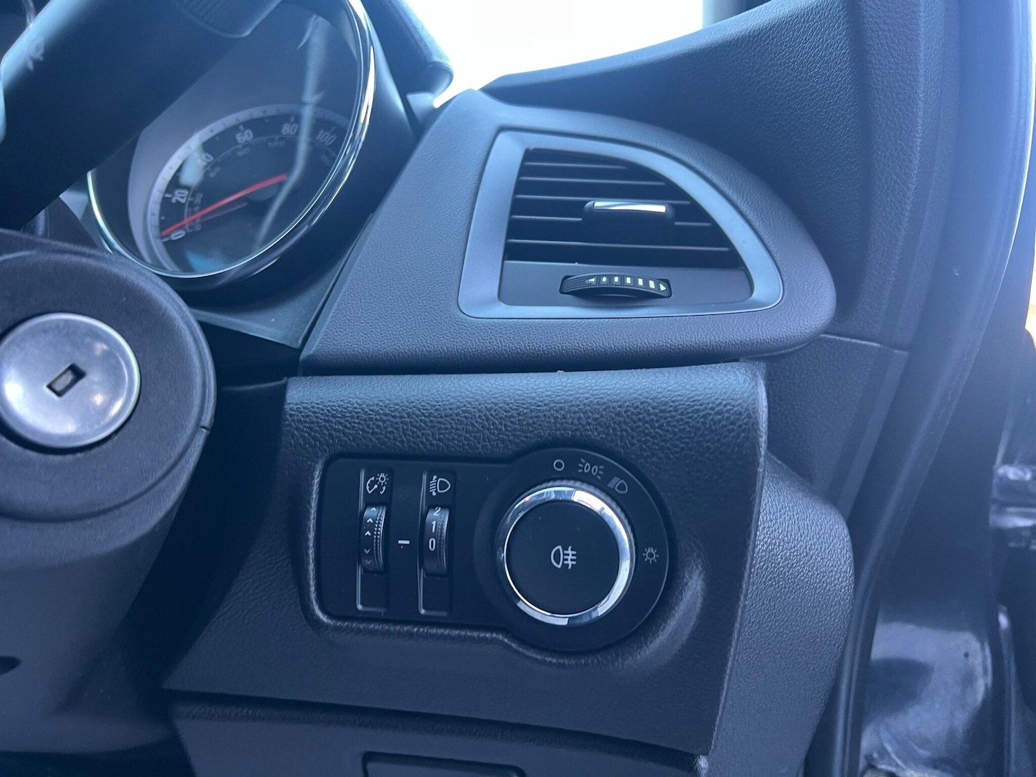 Used Vauxhall Astra GTC 2015 for sale - 77130943: Photo 22