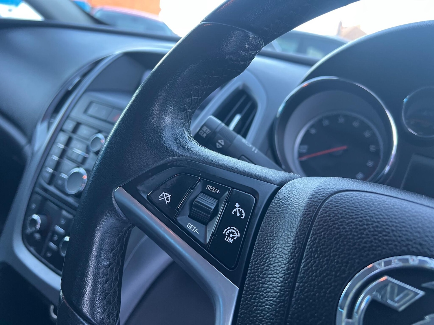 Used Vauxhall Astra GTC 2015 for sale - 77130943: Photo 23