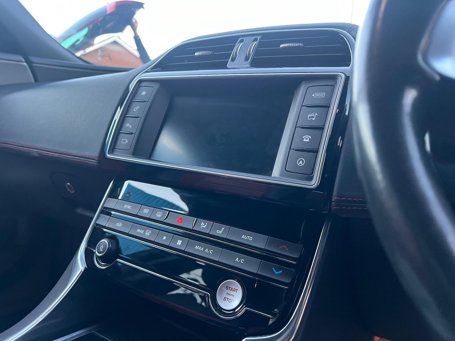 Used Jaguar XE 2015 for sale - 76572600: Photo 15