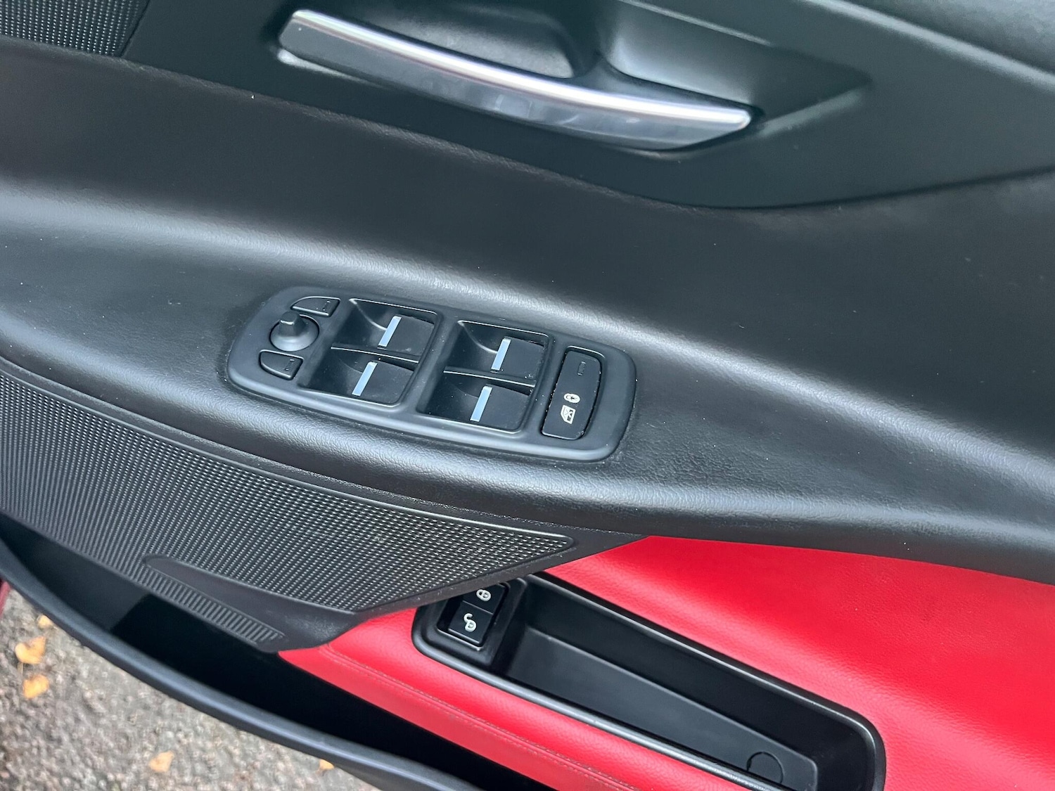 Used Jaguar XE 2015 for sale - 76572600: Photo 19