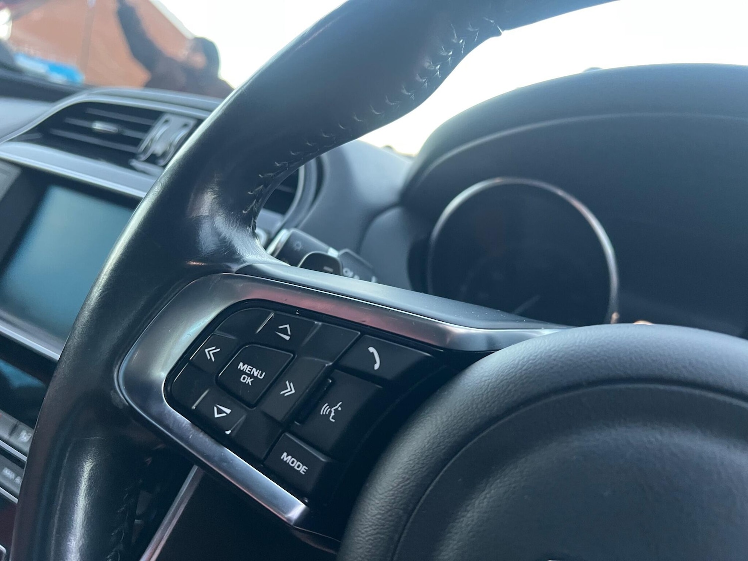 Used Jaguar XE 2015 for sale - 76572600: Photo 21