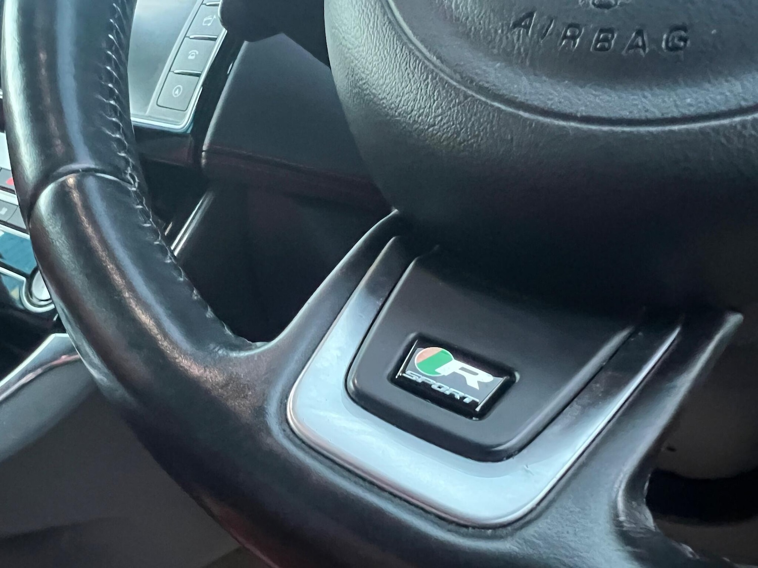 Used Jaguar XE 2015 for sale - 76572600: Photo 23