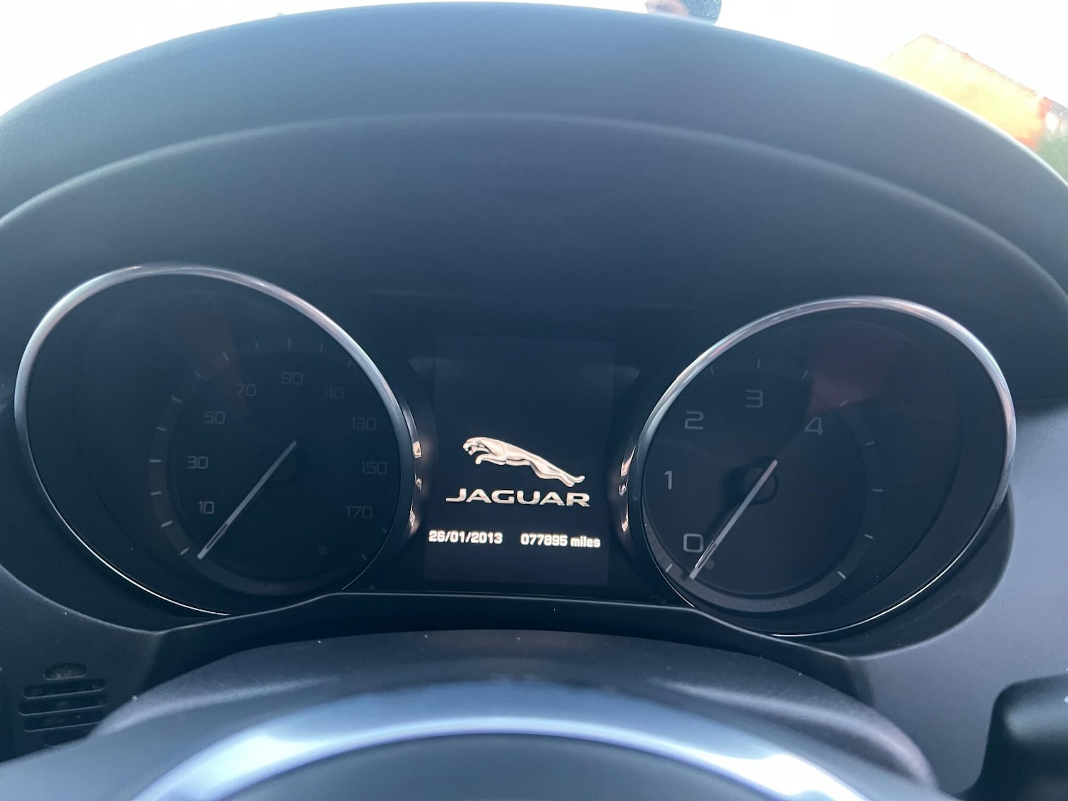 Used Jaguar XE 2015 for sale - 76572600: Photo 26