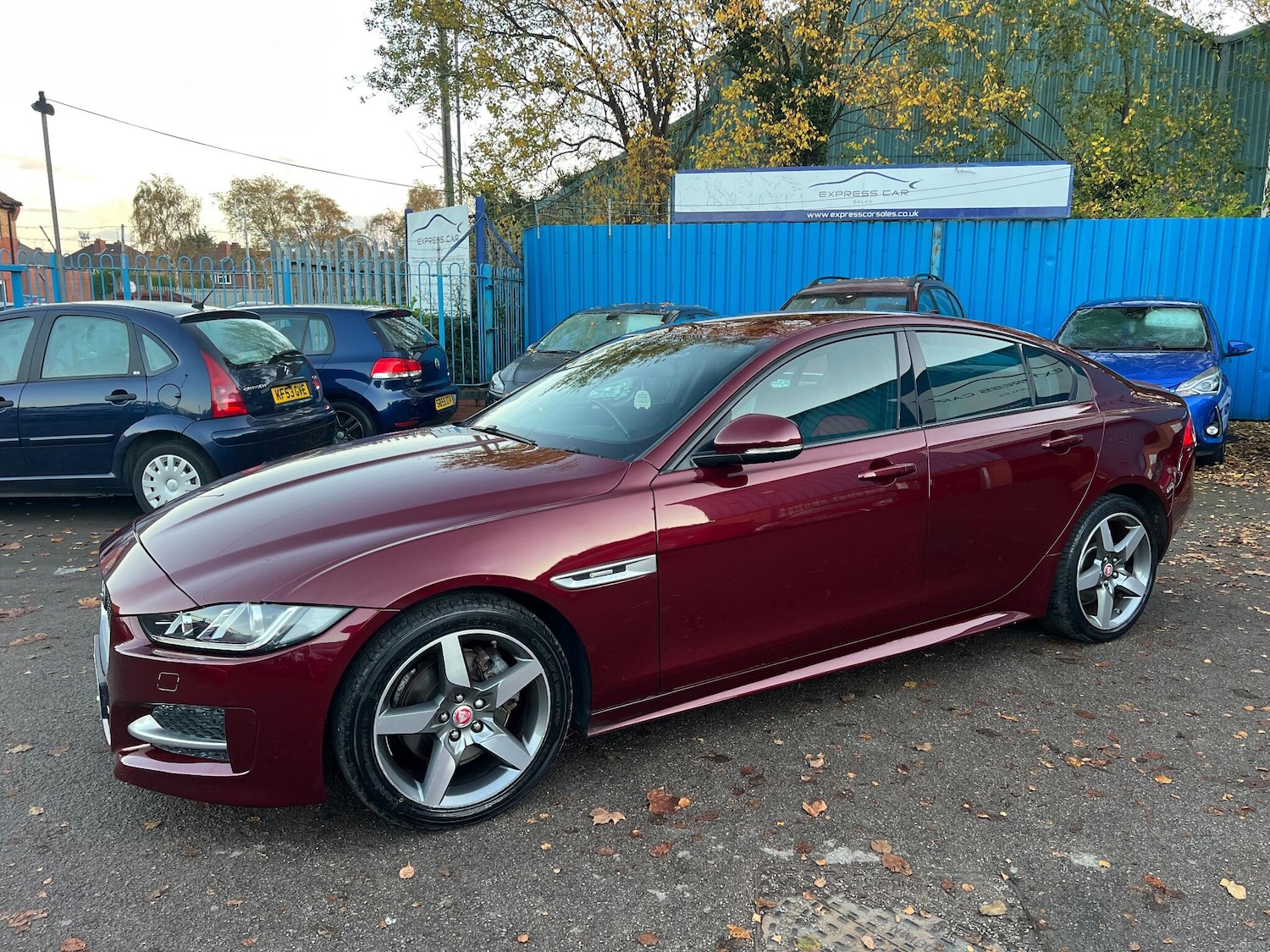 Used Jaguar XE 2015 for sale - 76572600: Photo 5