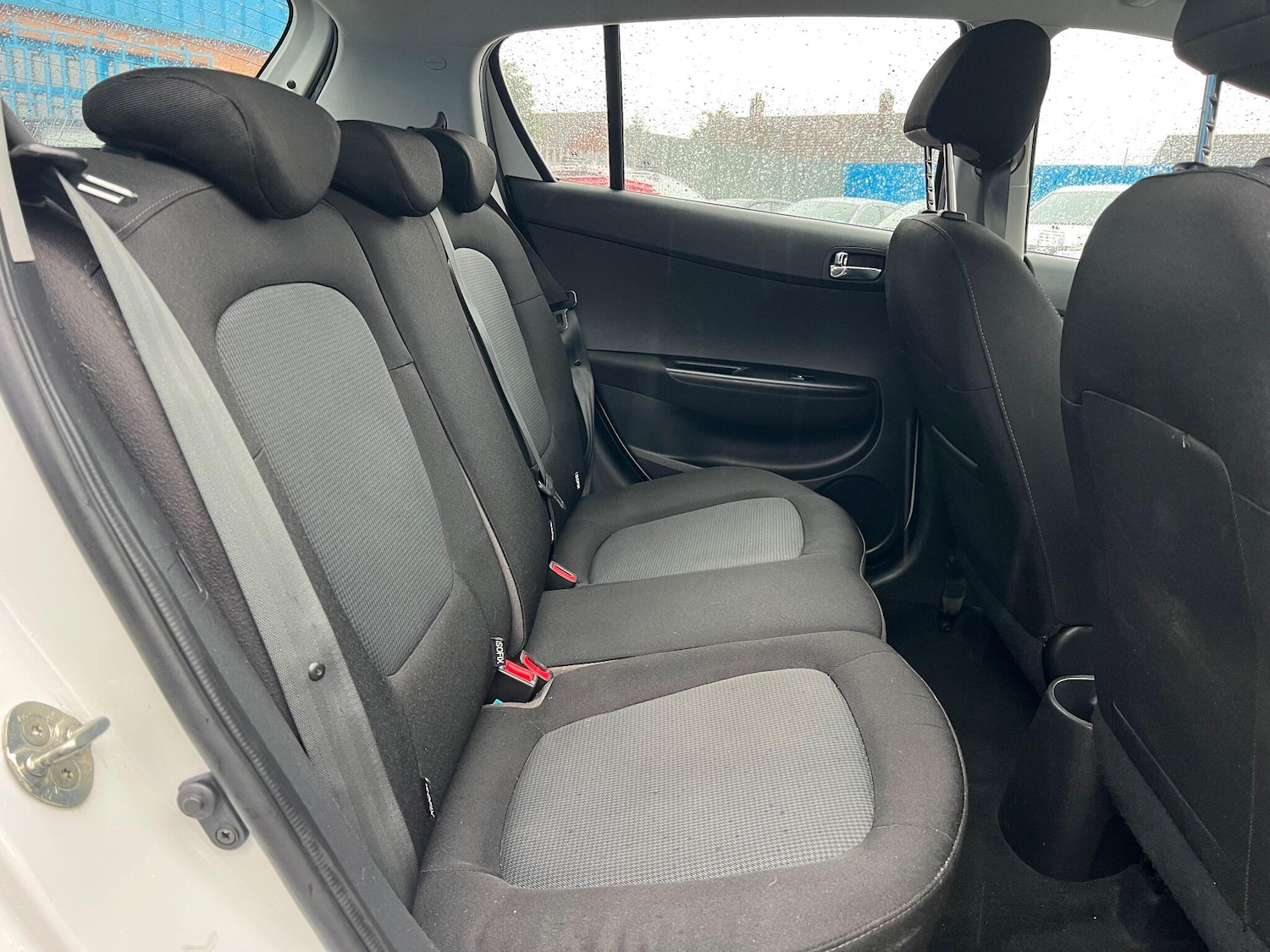 Used Hyundai i20 2015 for sale - 77330333: Photo 11