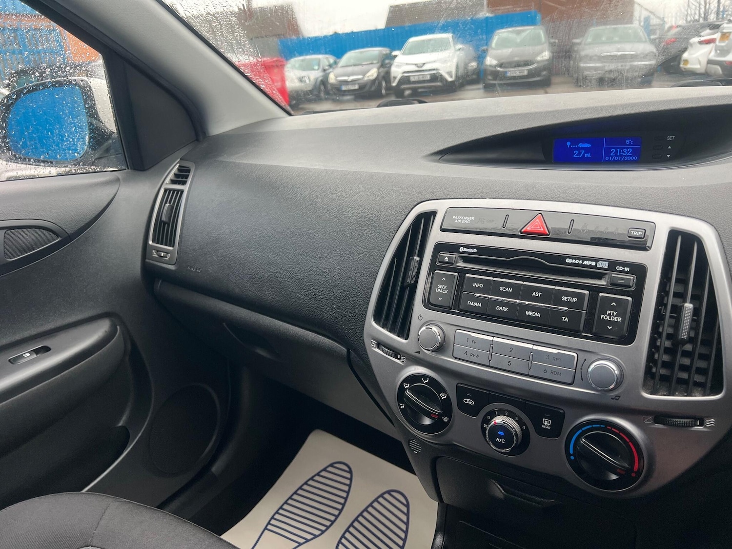 Used Hyundai i20 2015 for sale - 77330333: Photo 14