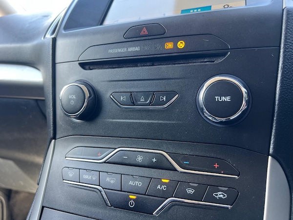Used Ford Galaxy 2016 for sale - 76179584: Photo 21