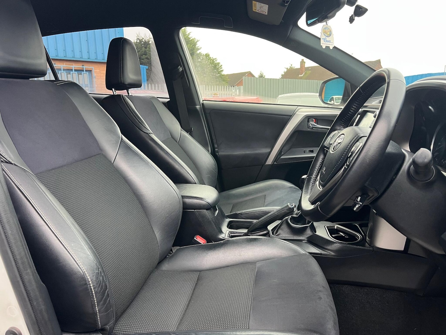 Used Toyota RAV4 2016 for sale - 77166419: Photo 11