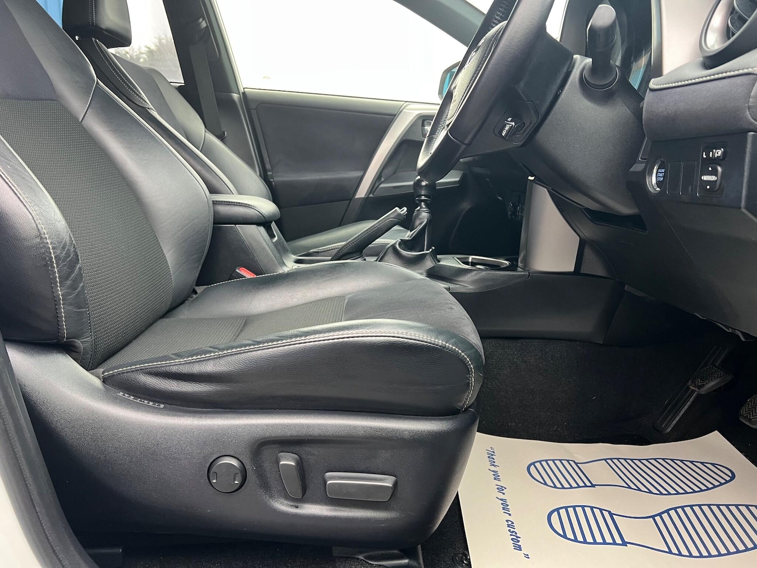 Used Toyota RAV4 2016 for sale - 77166419: Photo 12