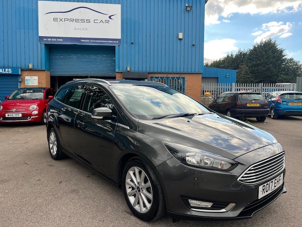 Used Ford Focus 2017 for sale - 76042387: Photo 1