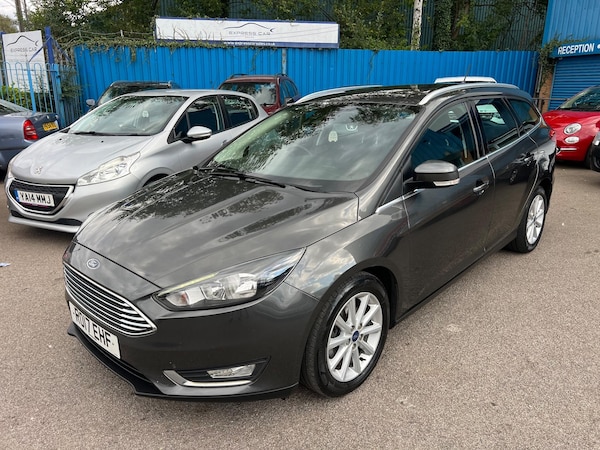 Used Ford Focus 2017 for sale - 76042387: Photo 4