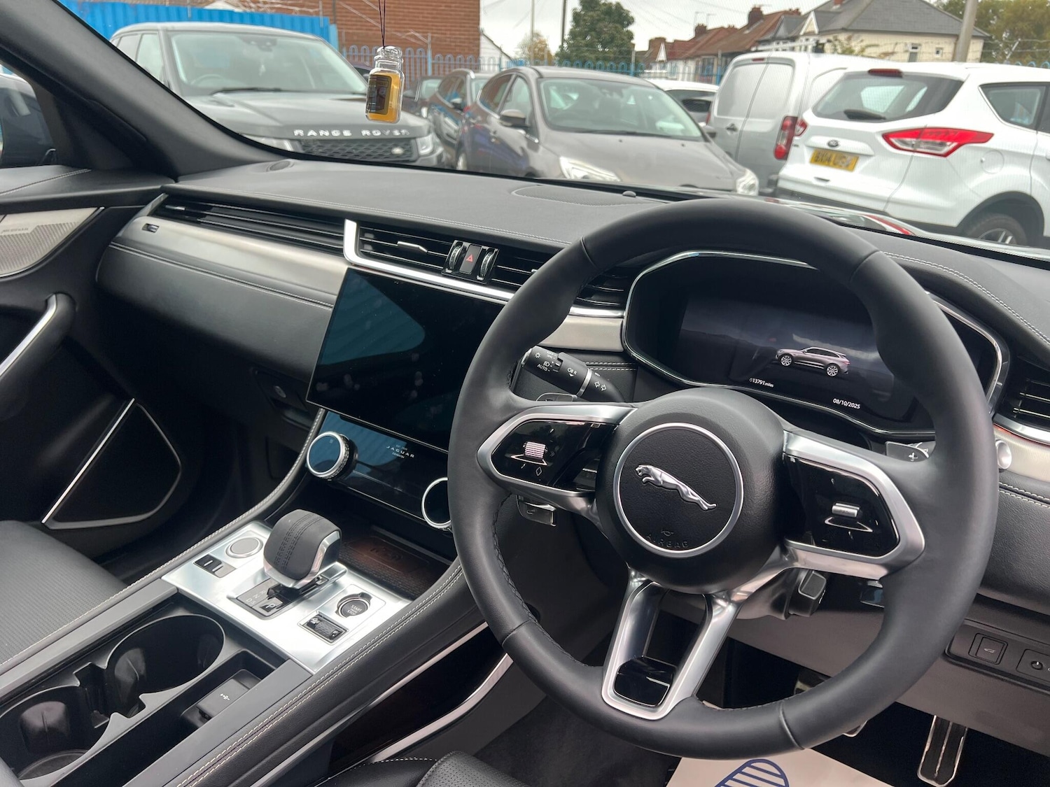 Used Jaguar F-Pace 2024 for sale - 76270050: Photo 16
