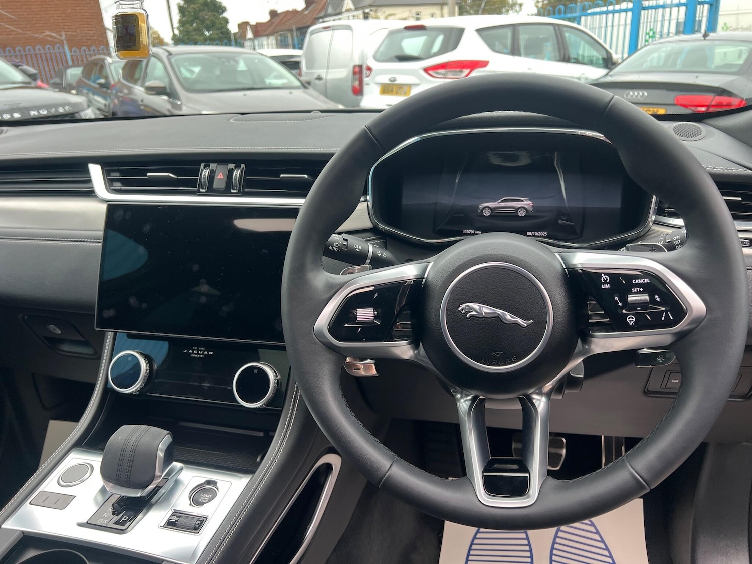 Used Jaguar F-Pace 2024 for sale - 76270050: Photo 17